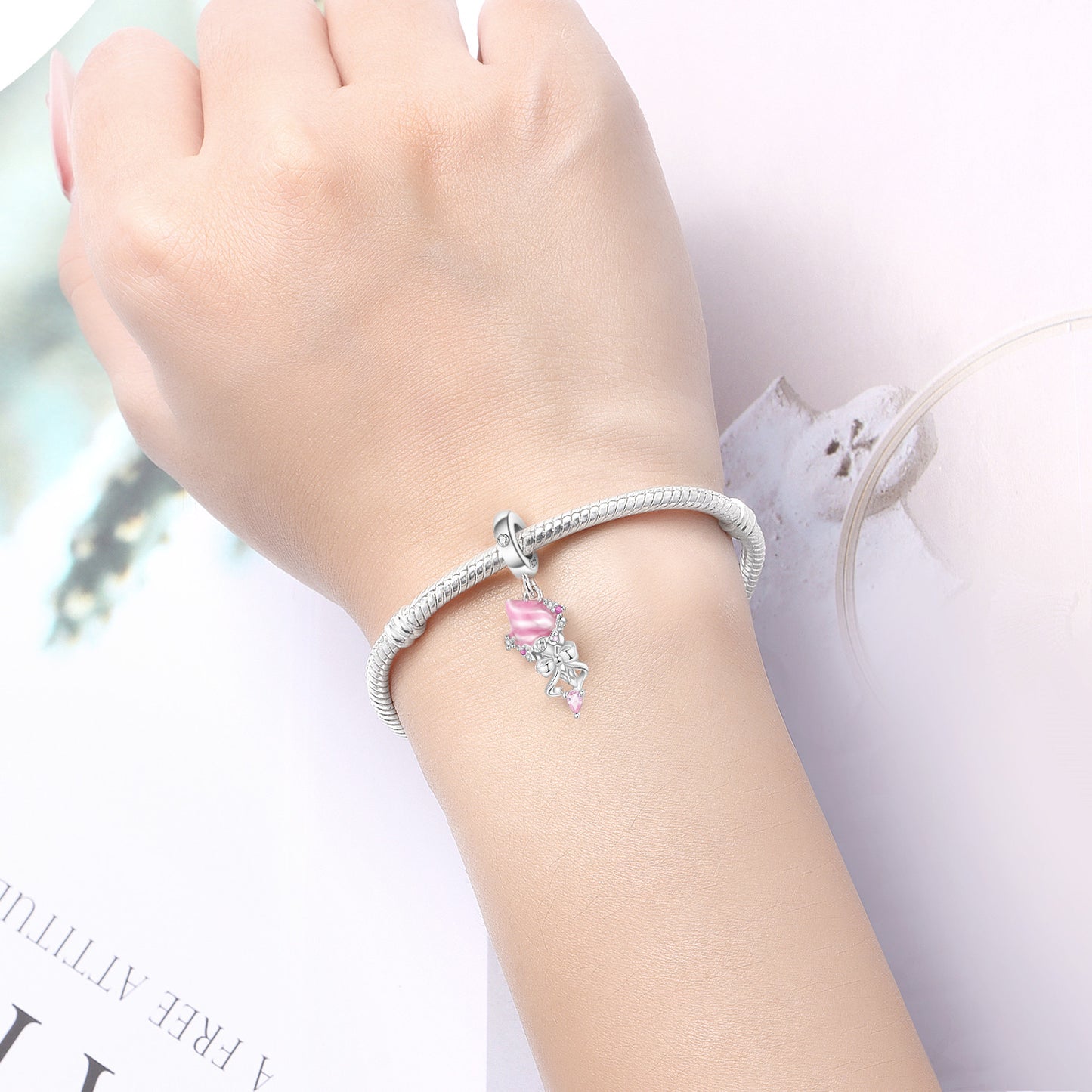 Ružová mušľa s mašľou