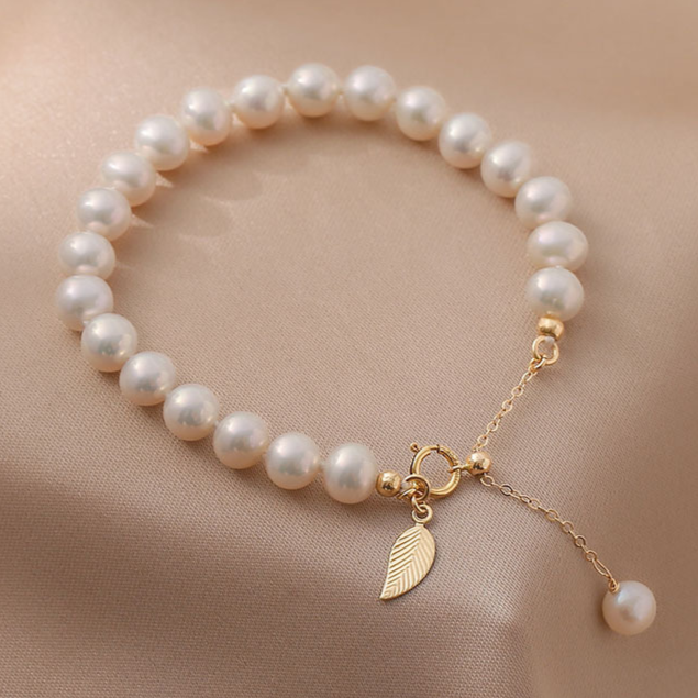 Aranylevél gyöngykarkötő