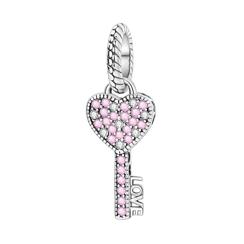 Kľúč lásky s ružovými kamienkami