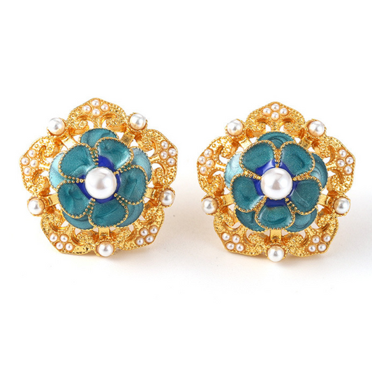 Perłowy kwiat porannej rosy