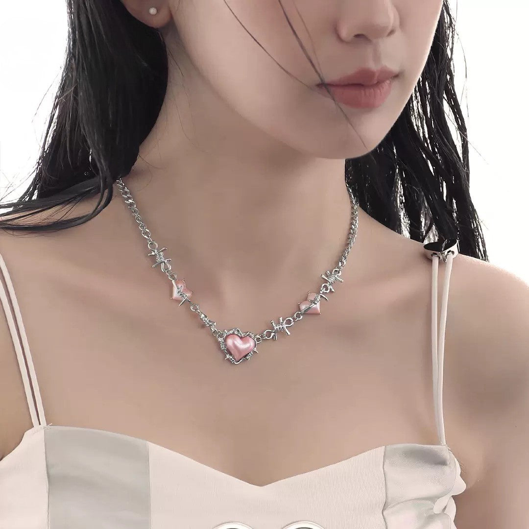 A tövises szerelem bilincse