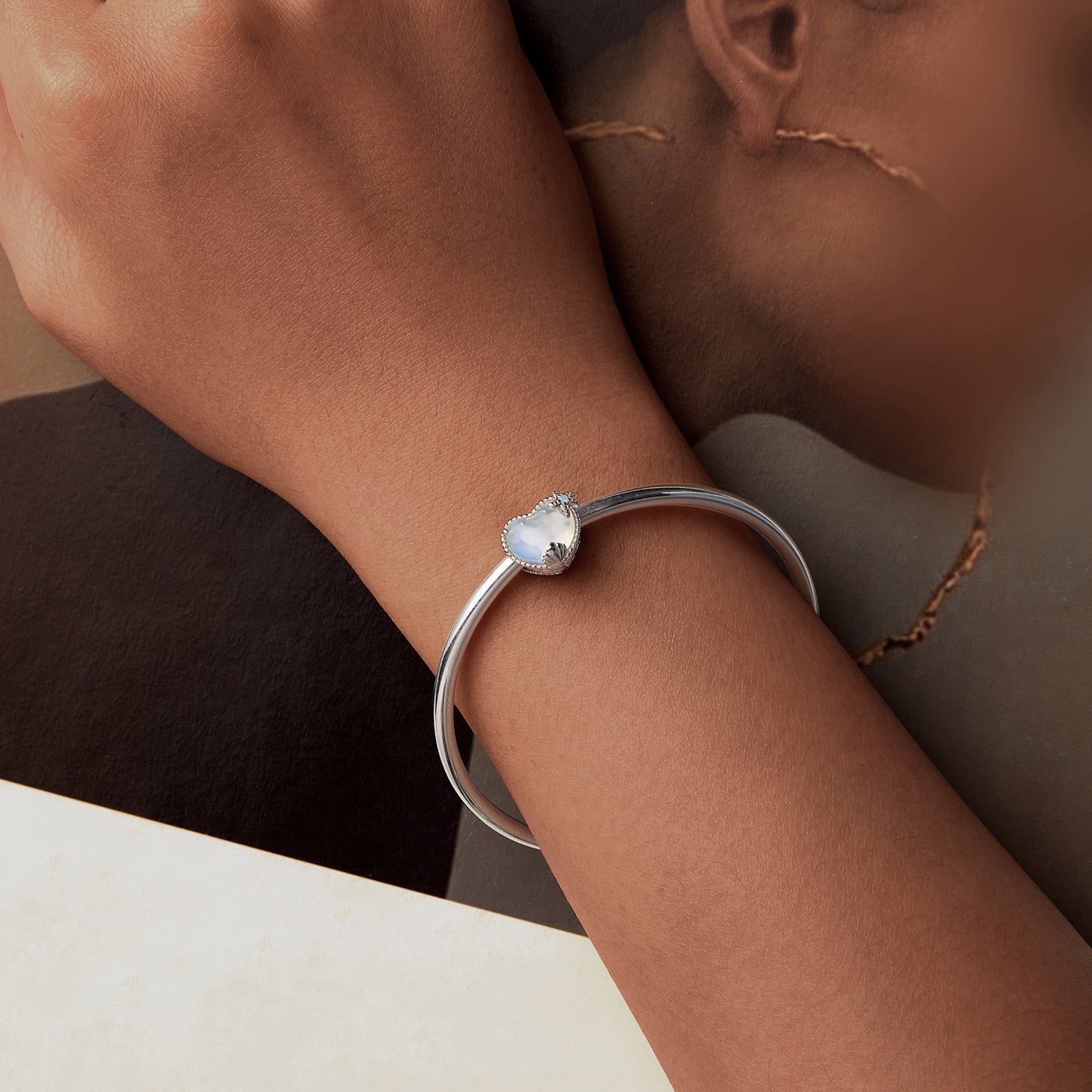 Koralik w kształcie serca morskiego 