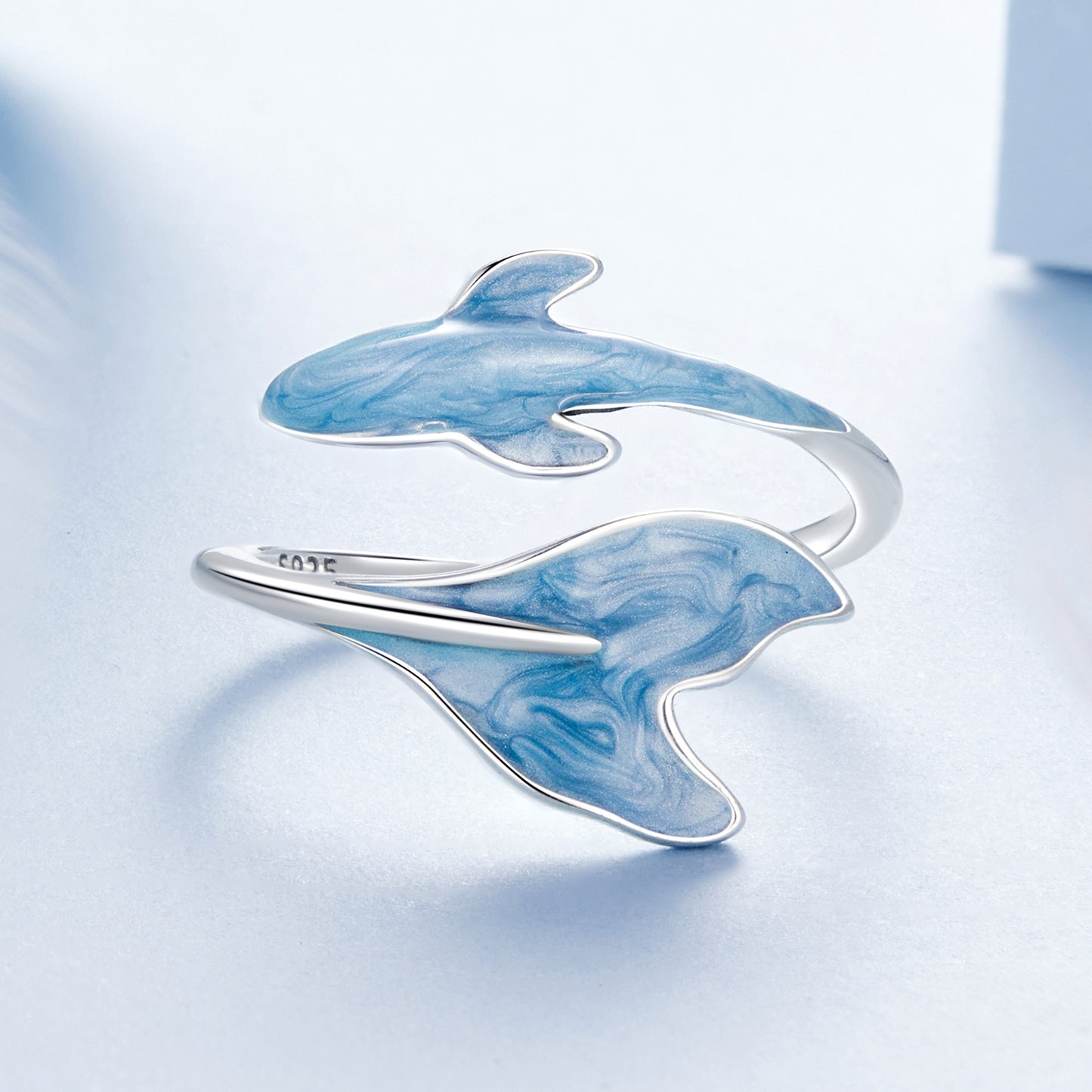 Silver ring Dolphin 