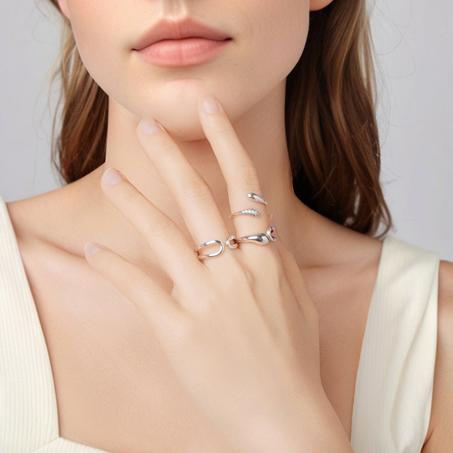 Minimalistický Otvorený Prsteň z Rýdzeho Striebra