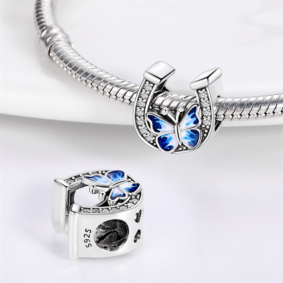 Podkova so modrým motýľom