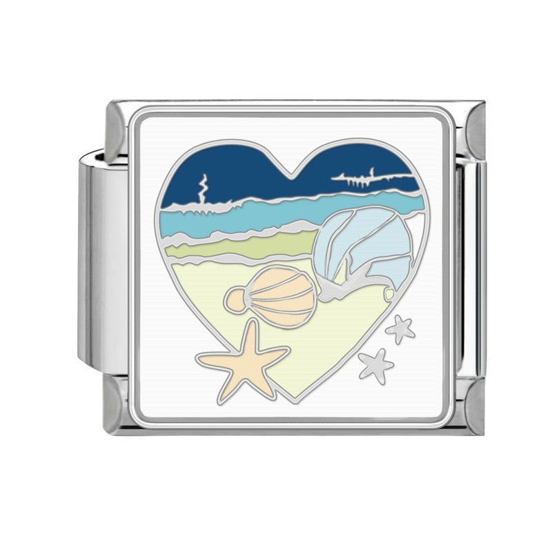 Heart pendant with seashells