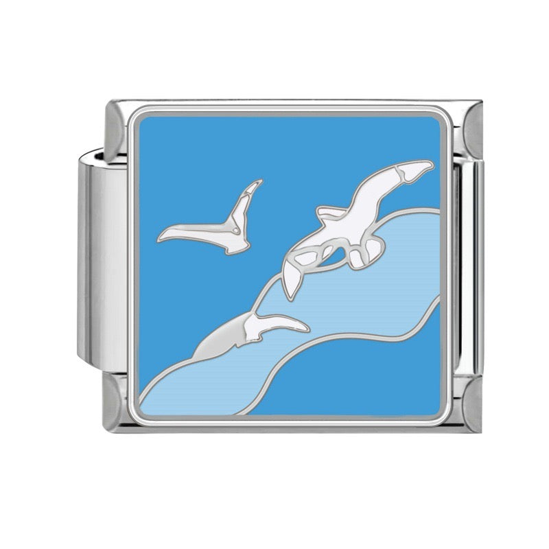 Flying Seagulls Pendant
