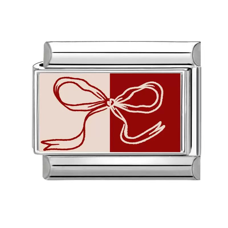 Kontrasztos piros masni medál