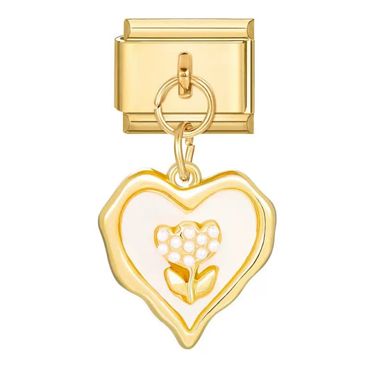 Arany Szív Medál Virággal