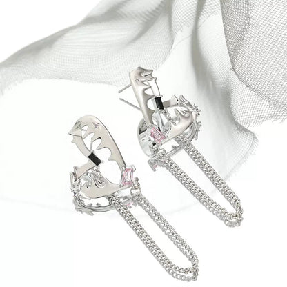 Punkos szív láncokkal