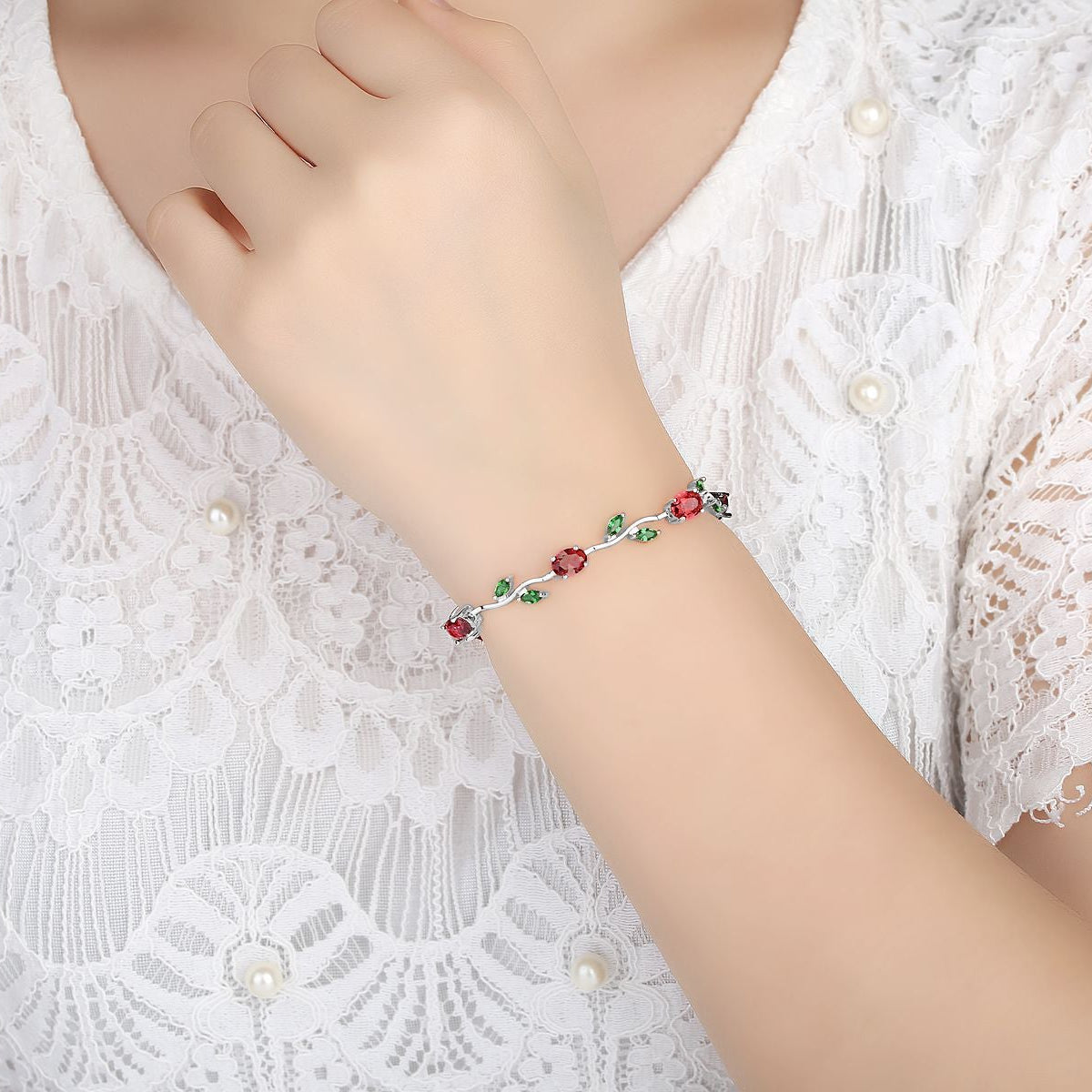 Rubin Kert karkötő