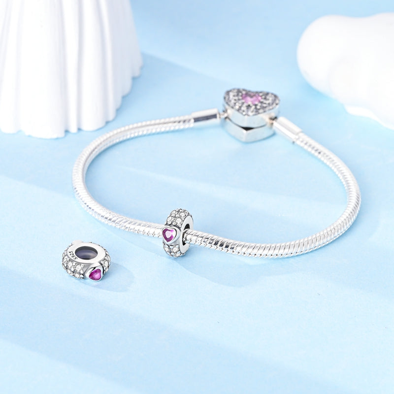 Trblietavý prívesok s ružovým srdcom