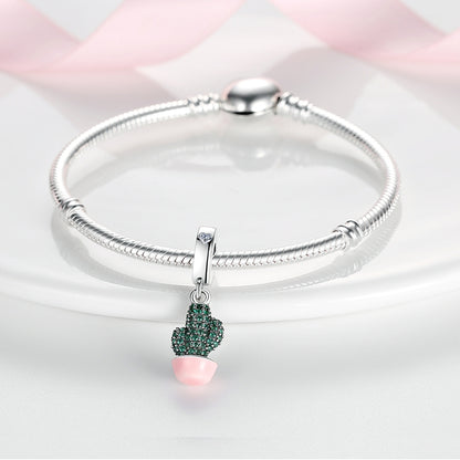 Wisiorek z kaktusem w doniczce 