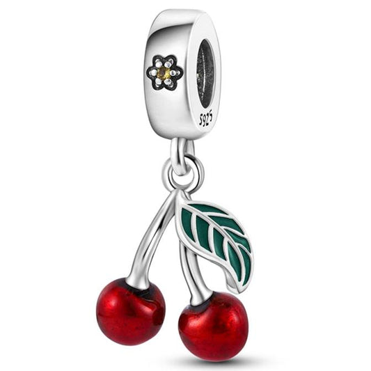 Wisiorek ze słodkiej wiśni 