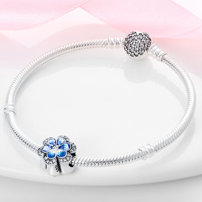 Prívesok Modrý kvet elegancie