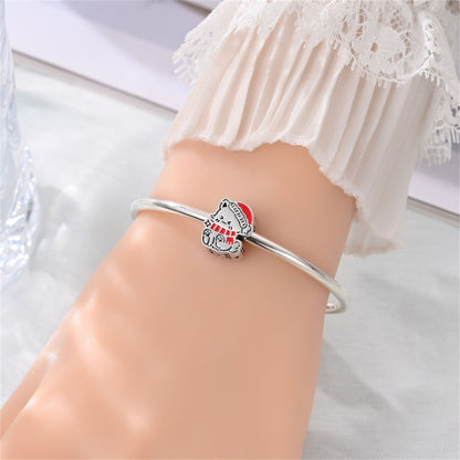 Vianočná mačička s čiapkou