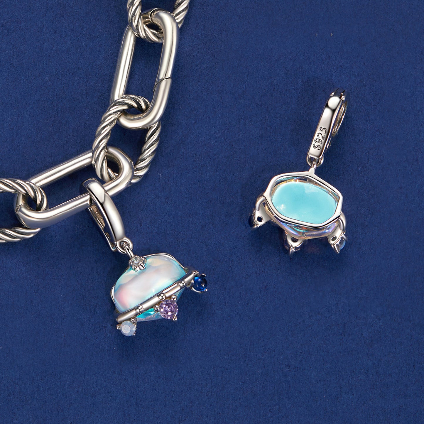 Galaktyczny wisiorek dzwonkowy