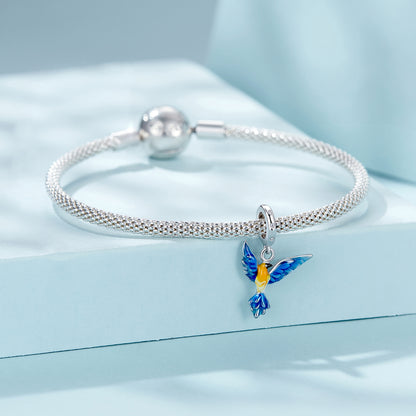 Stříbrný přívěsek Letící pták s barevnou glazurou