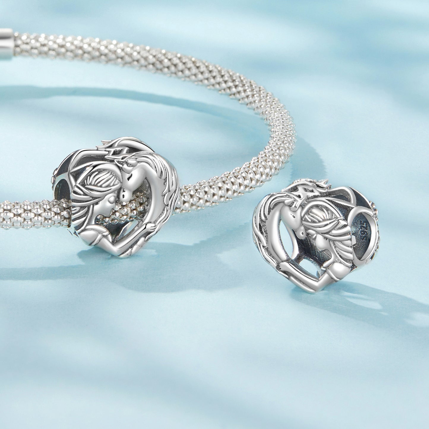 Dievča a kôň v srdci