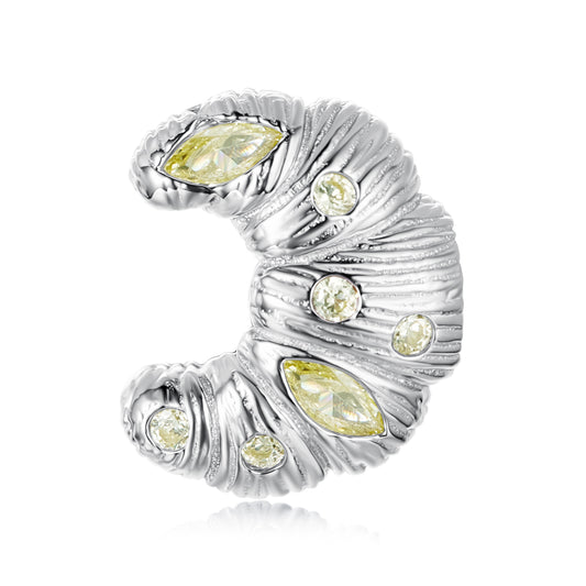 Wisiorek w kształcie księżyca