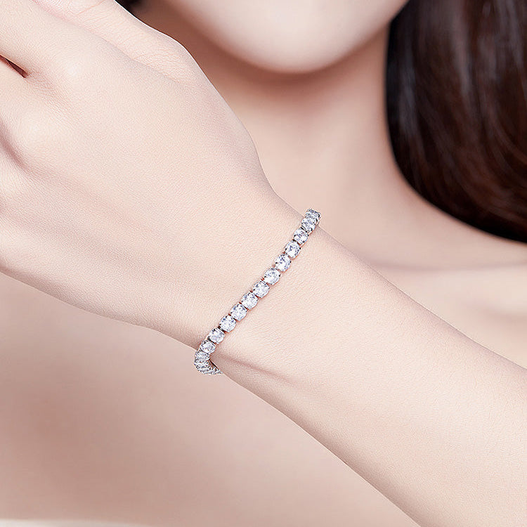 Csillogó klasszikus karkötő