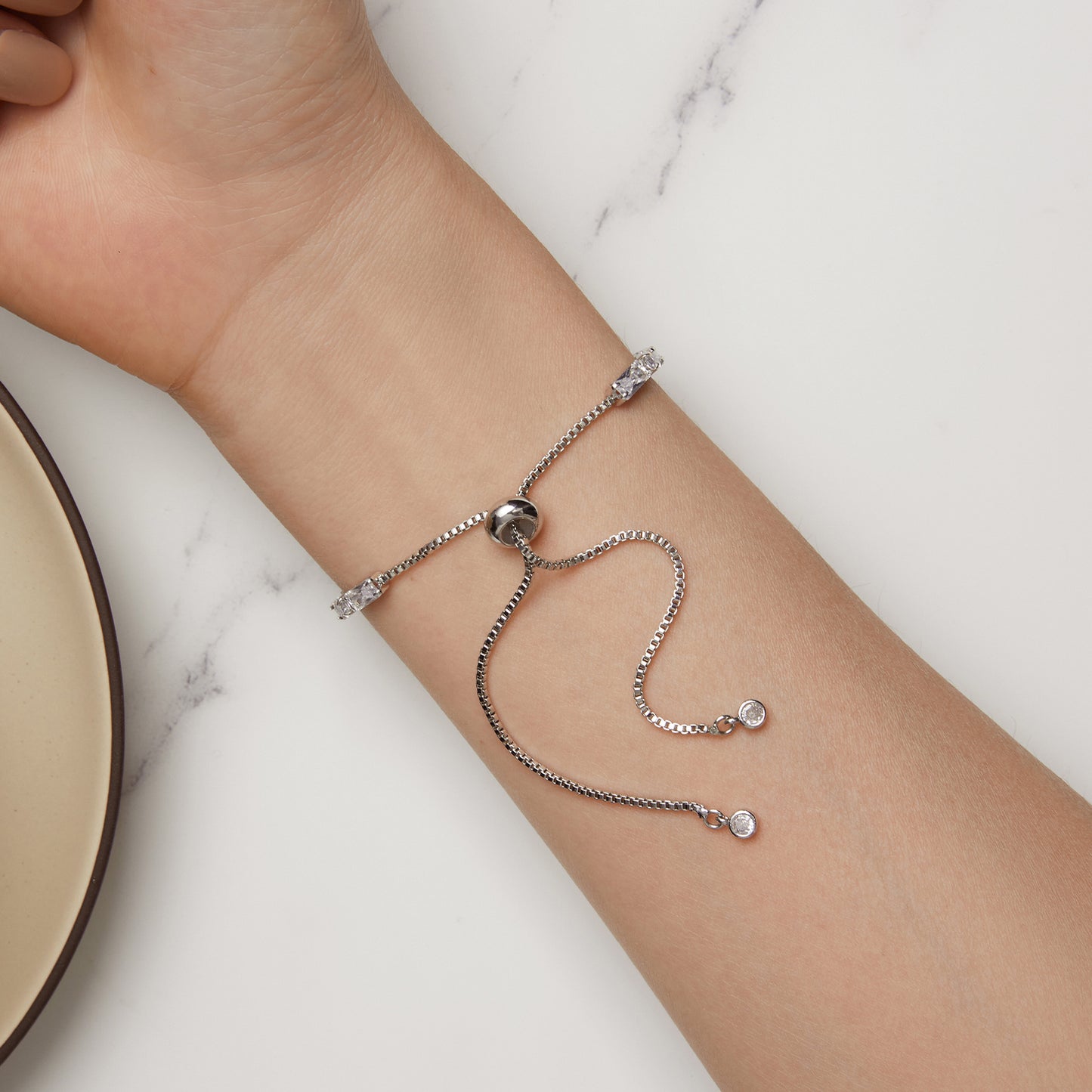 Csillogó Baguette Elegancia Karkötő