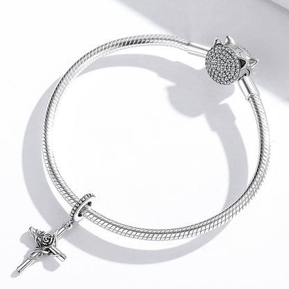 Kereszt rózsával medál