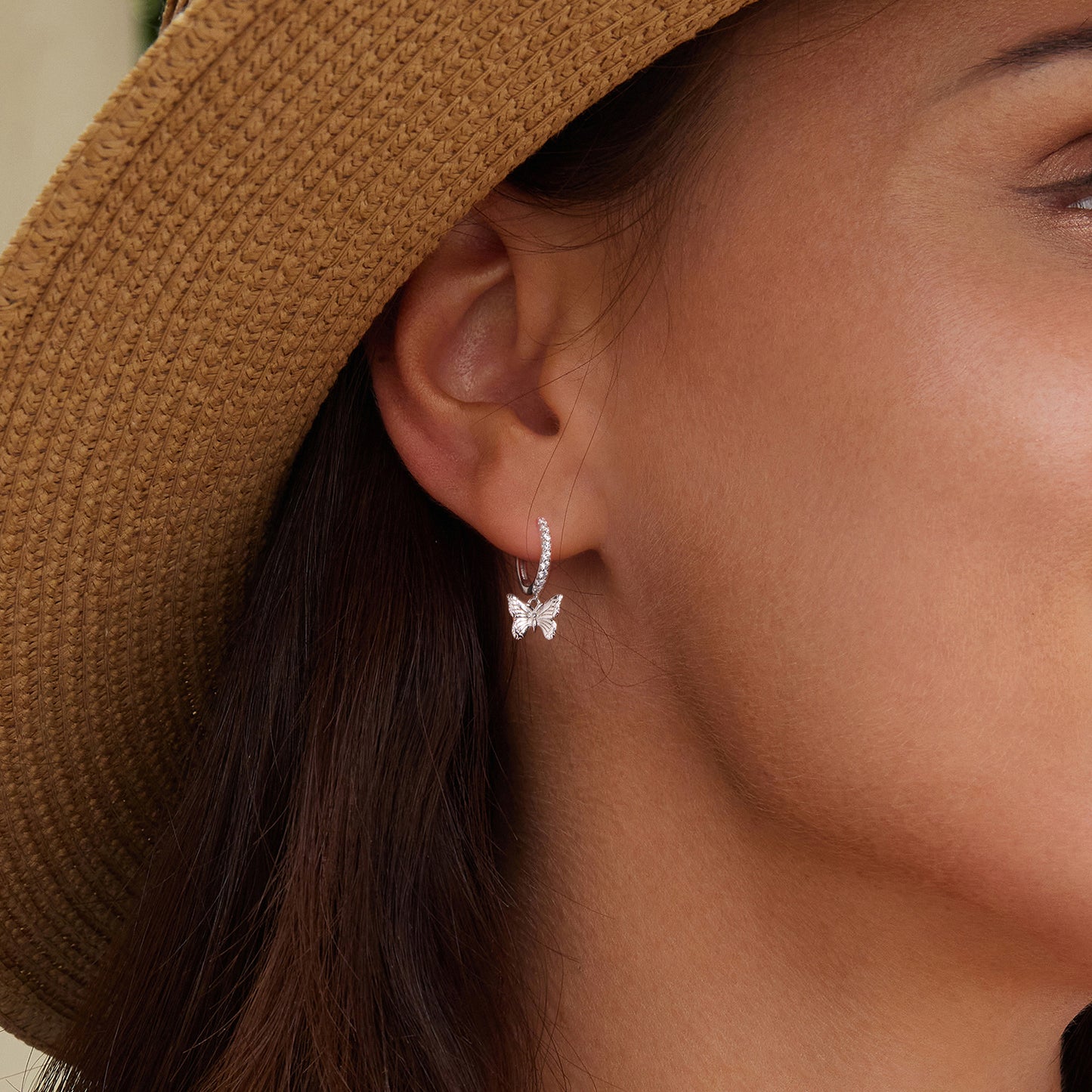 Fülbevaló – Nemes pillangó