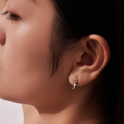 Akrobatikus macskás fülbevalók