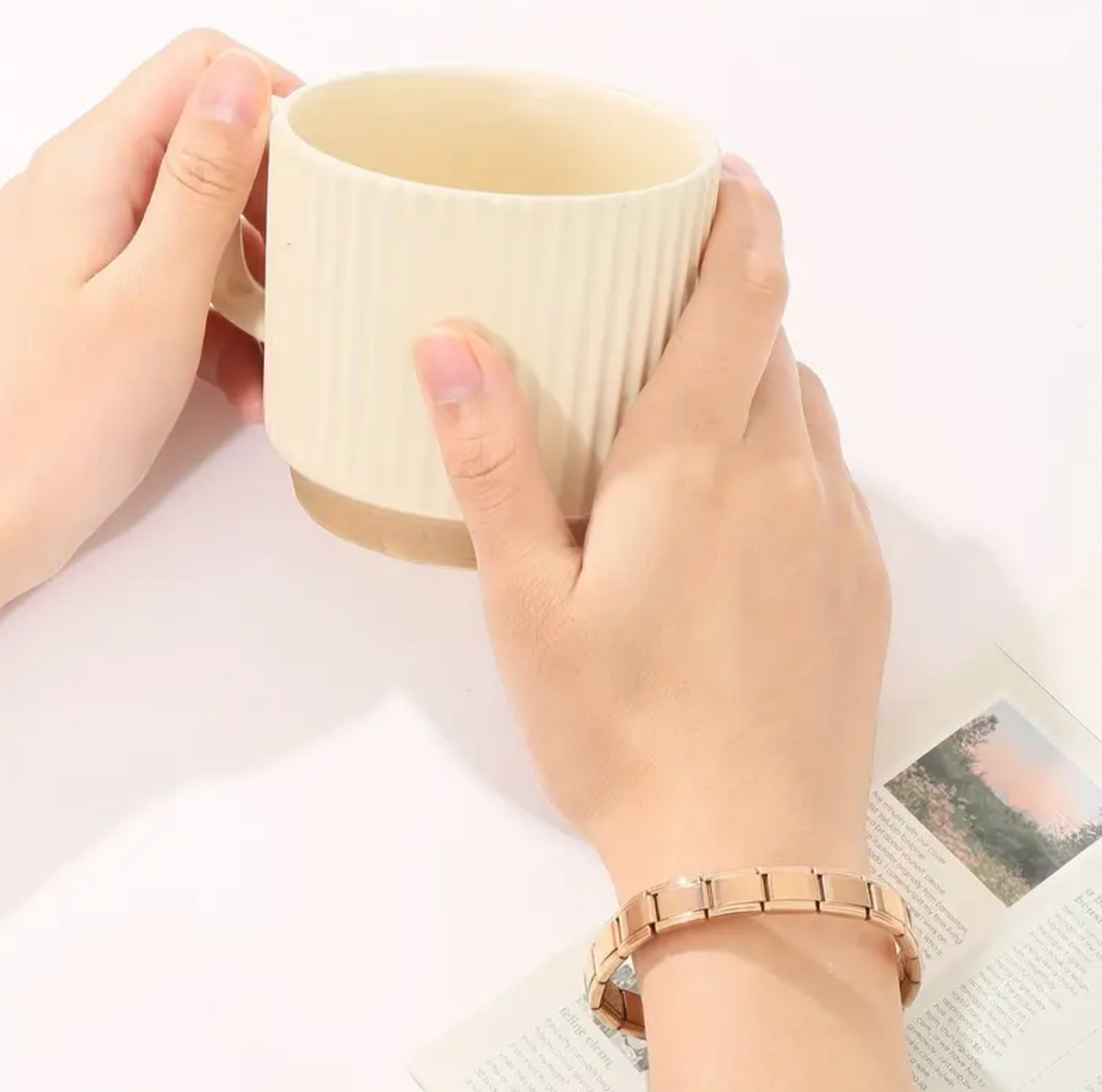 Rose gold-tone bracelet