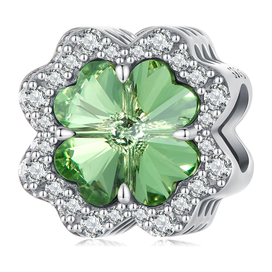 Koralik z czterolistną koniczyną