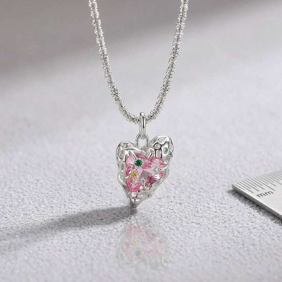 Rózsaszín szív ölelésében nyaklánc