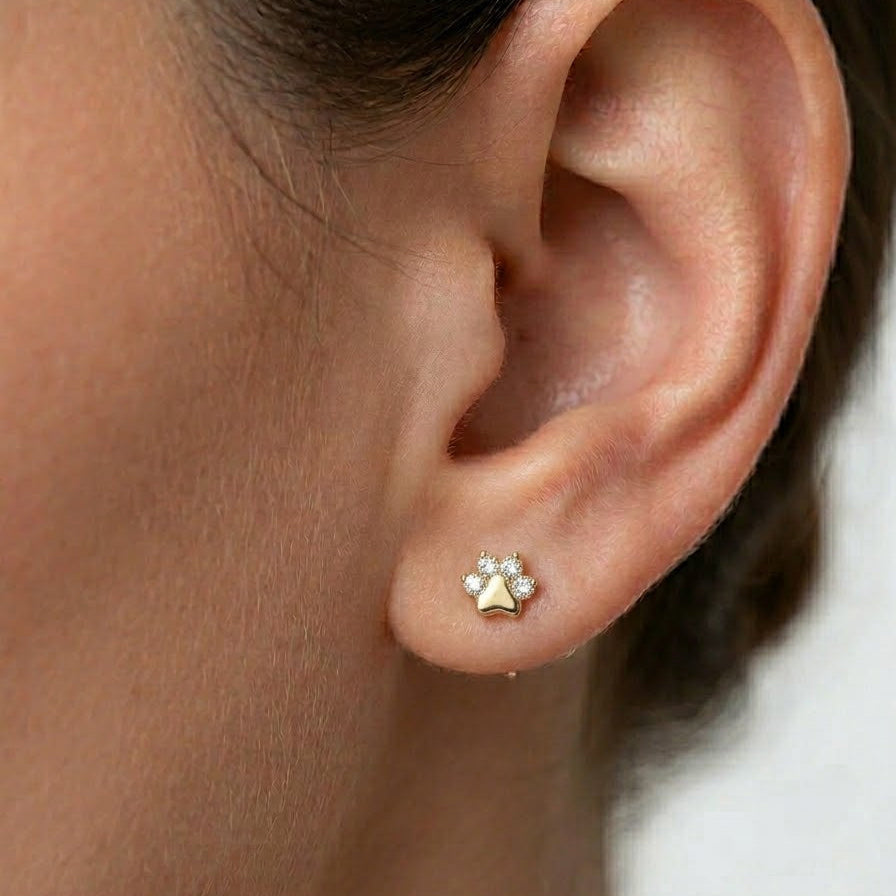 Piercing de aur „Lăbuță sclipitoare”