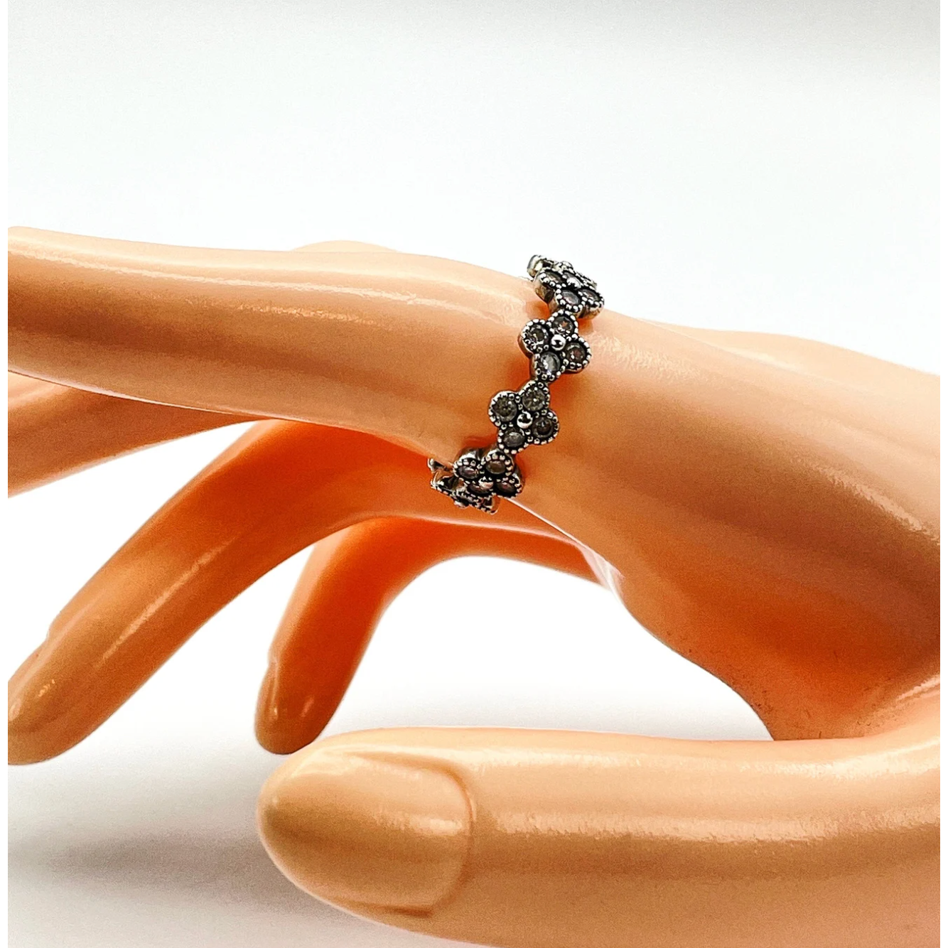 Silver ring - Monique 