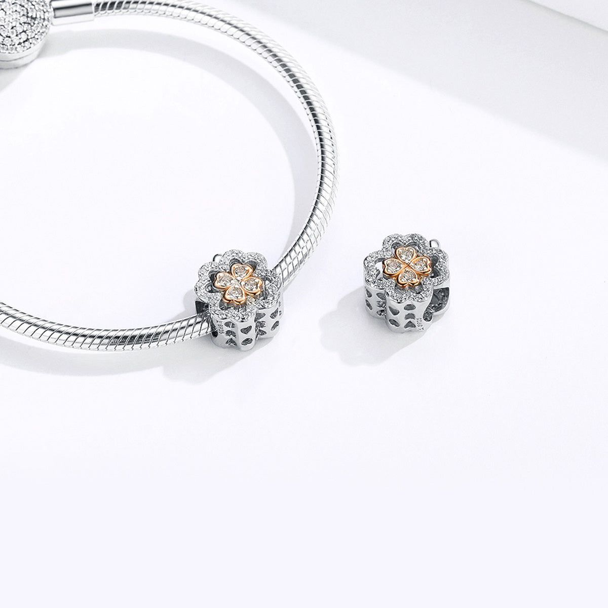 clover bead of success 