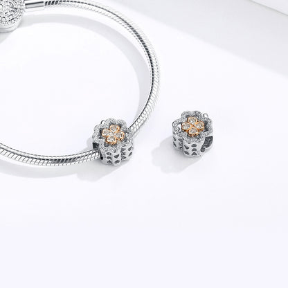 clover bead of success 