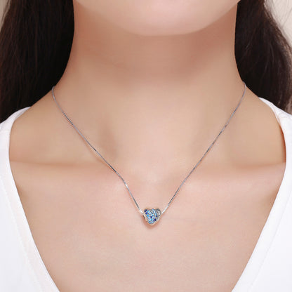 Niebieski koralik motylkowy 